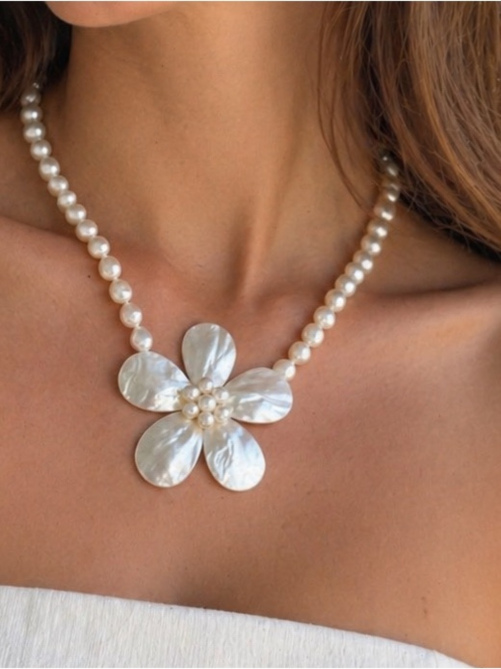 NWT Mother of Pearl Flower Pendant Necklace with Freshwater Pearls Elegant